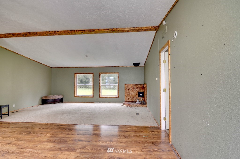 24615 Florence Acres Road Monroe, WA 98272 - Photo 3 of 12