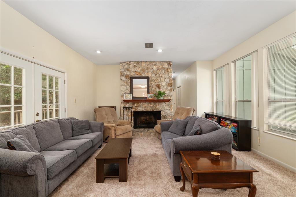 315 Northwest 28th Street Gainesville, FL 32607 - Photo 4 of 42
