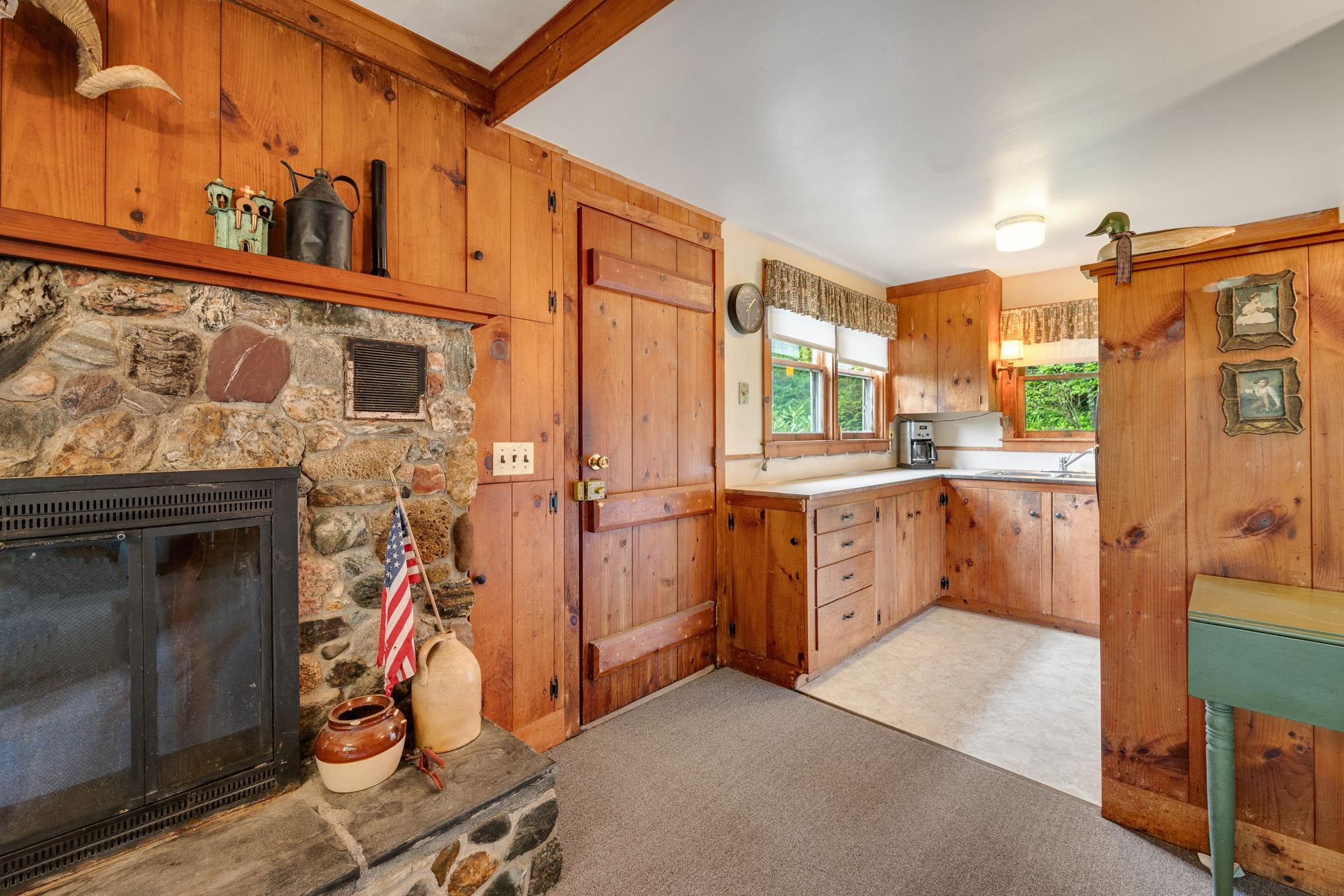 160 Gould Hill Road Worcester, VT 05682 - Photo 6 of 32