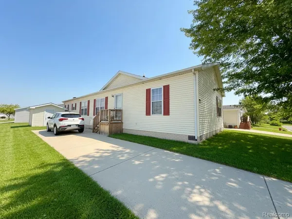 $84,900 | 8205 Harrow Court, Northville, MI 48167
