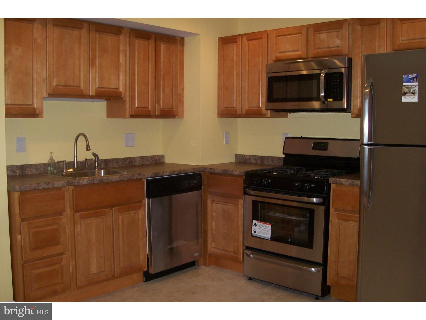 12017 Millbrook Road Philadelphia, PA 19154 - Photo 7 of 25 Kitchen