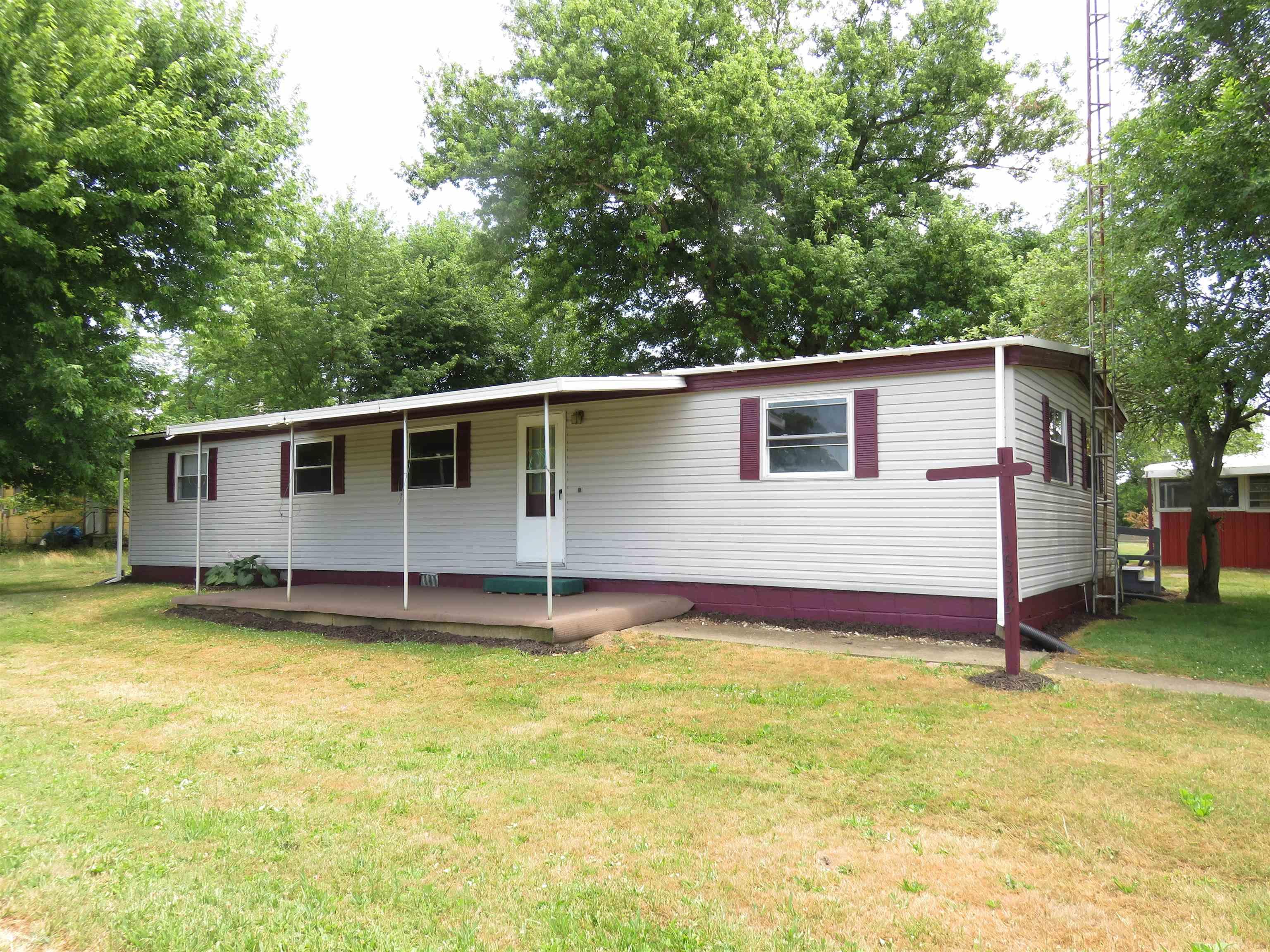 16325 Massey Road Hagerstown, IN 47346 - Photo 1 of 36 Gallery Image 1