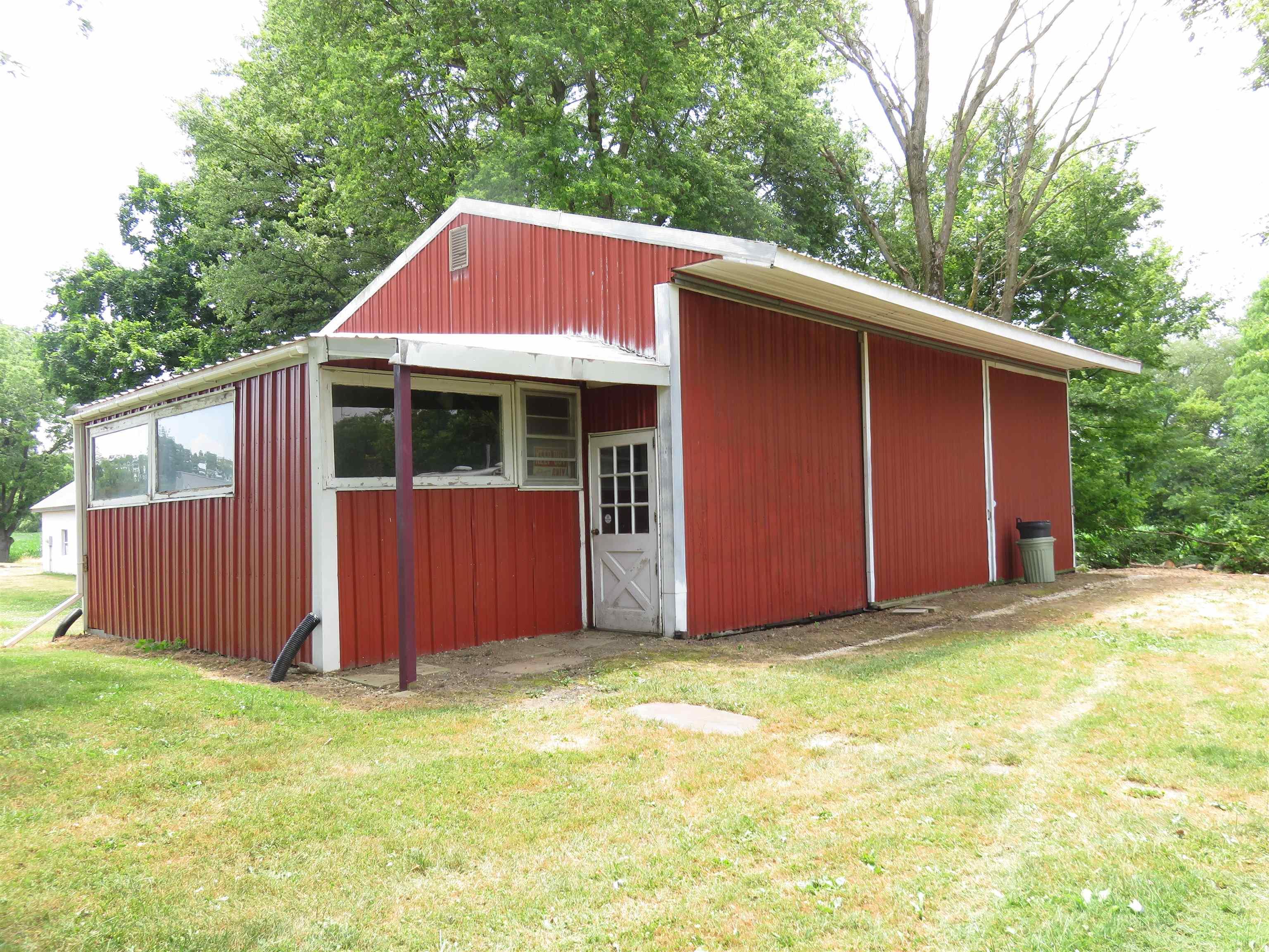 16325 Massey Road Hagerstown, IN 47346 - Photo 5 of 36 Gallery Image 5
