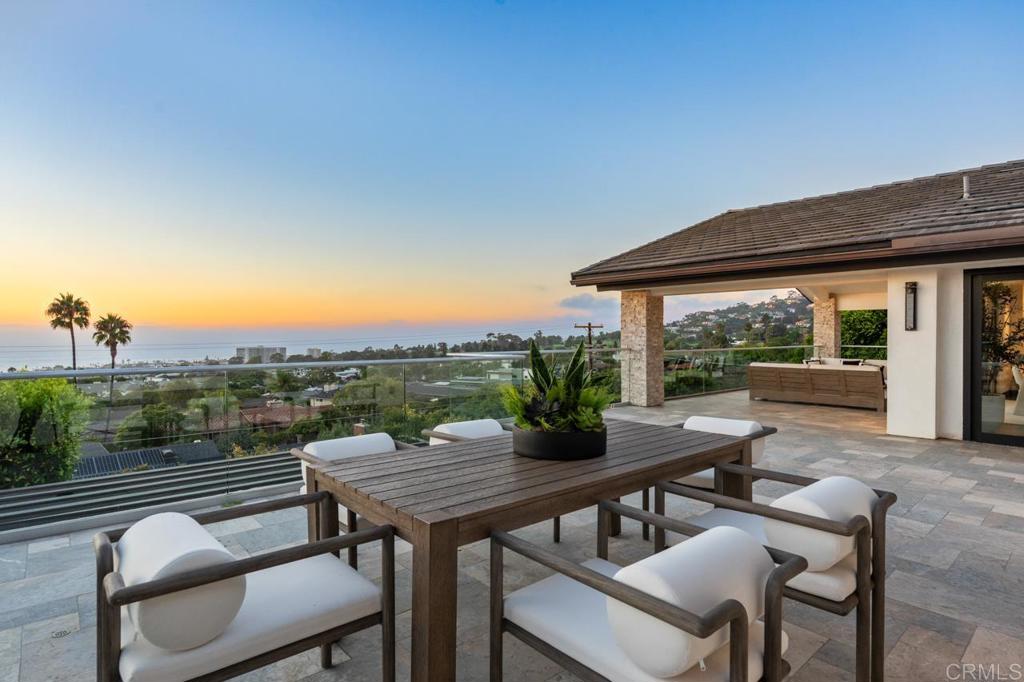 1126 Muirlands Vista Way La Jolla, CA 92037 - Photo 15 of 75