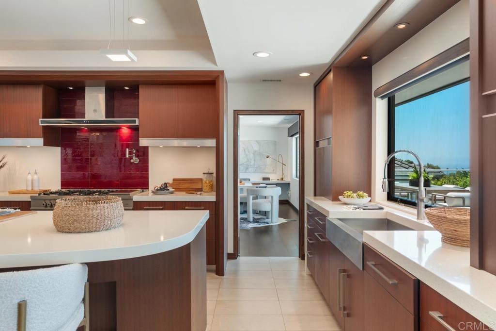 1126 Muirlands Vista Way La Jolla, CA 92037 - Photo 37 of 75