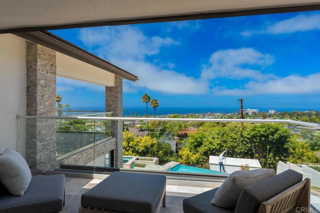 1126 Muirlands Vista Way La Jolla, CA 92037 - Photo 42 of 75