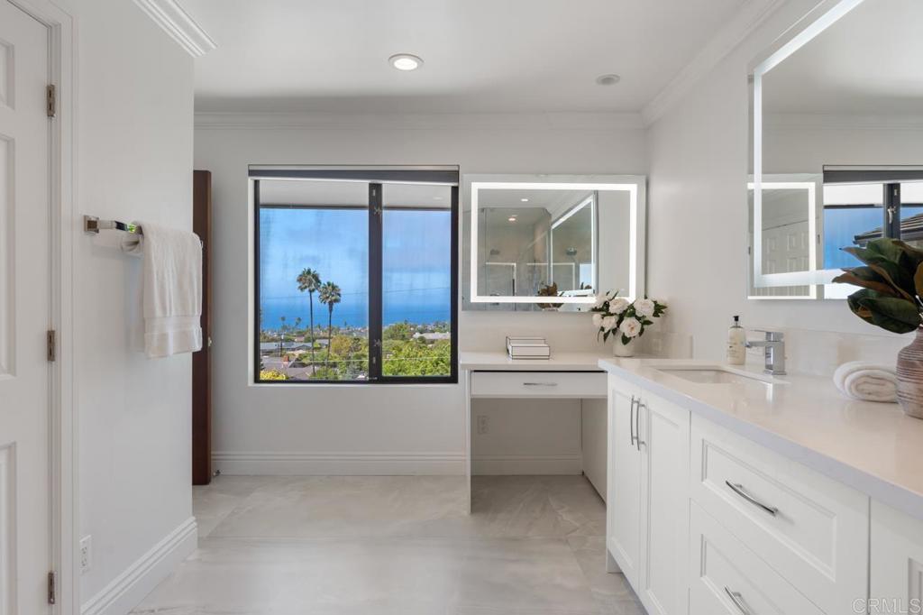 1126 Muirlands Vista Way La Jolla, CA 92037 - Photo 44 of 75