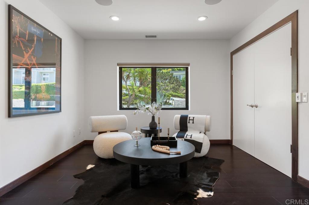 1126 Muirlands Vista Way La Jolla, CA 92037 - Photo 45 of 75