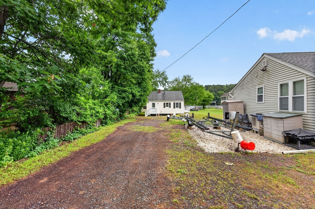 15 Craig Road Holland, MA 01521 - Photo 12 of 42