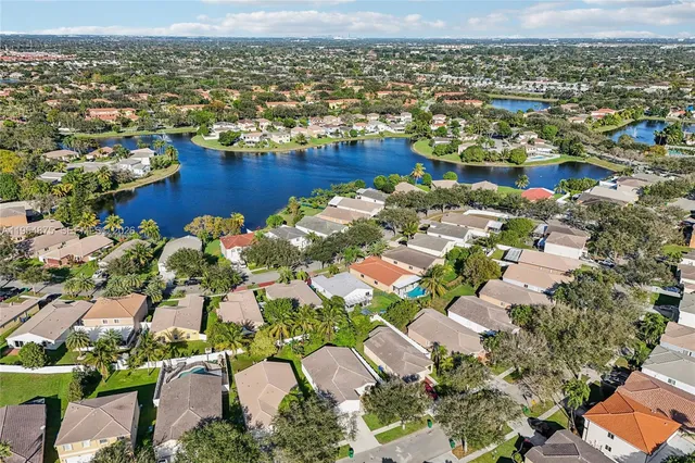 $575,000 | 10412 Southwest 23rd Court, Miramar, FL 33025