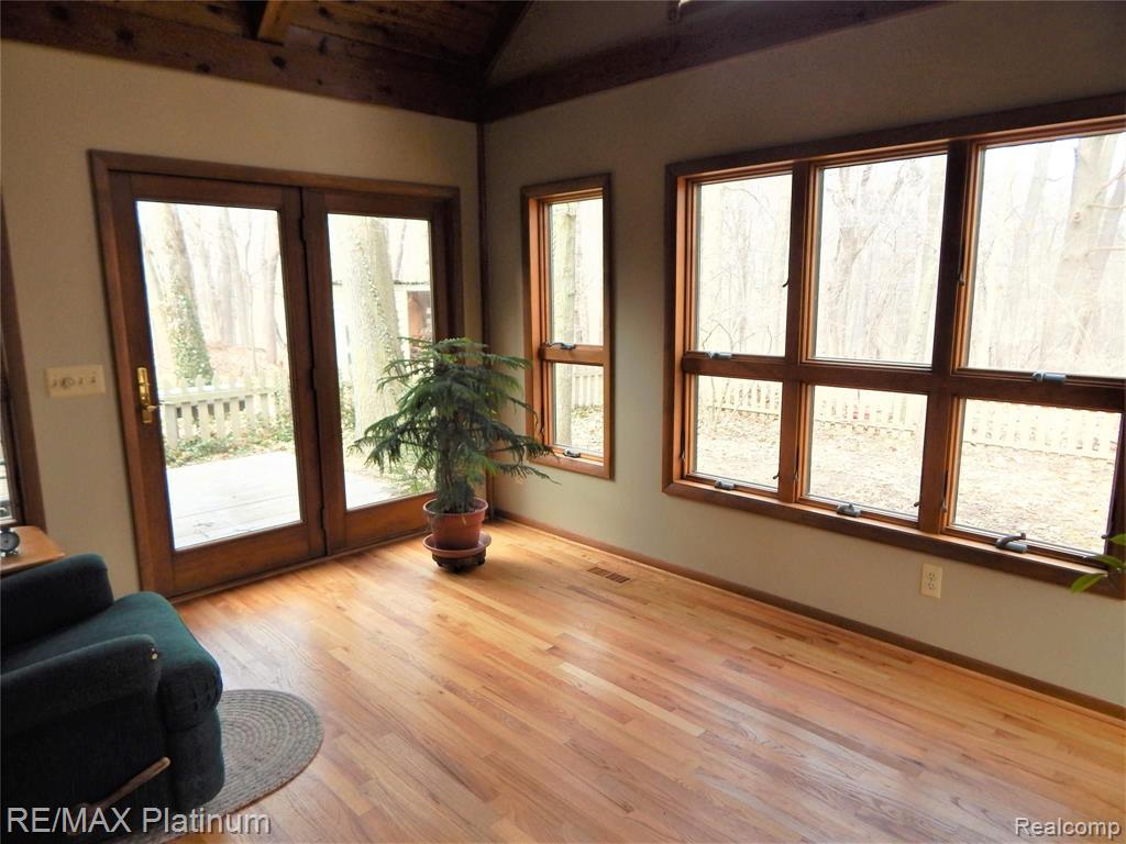 6301 Rivers Edge Drive Howell, MI 48855 - Photo 13 of 85
