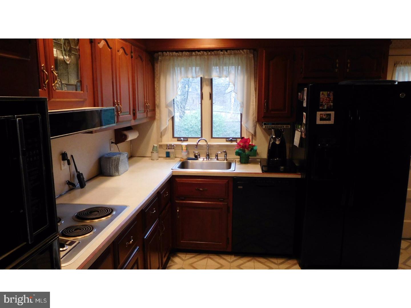 340 Meetinghouse Lane Media, PA 19063 - Photo 11 of 25 Kitchen