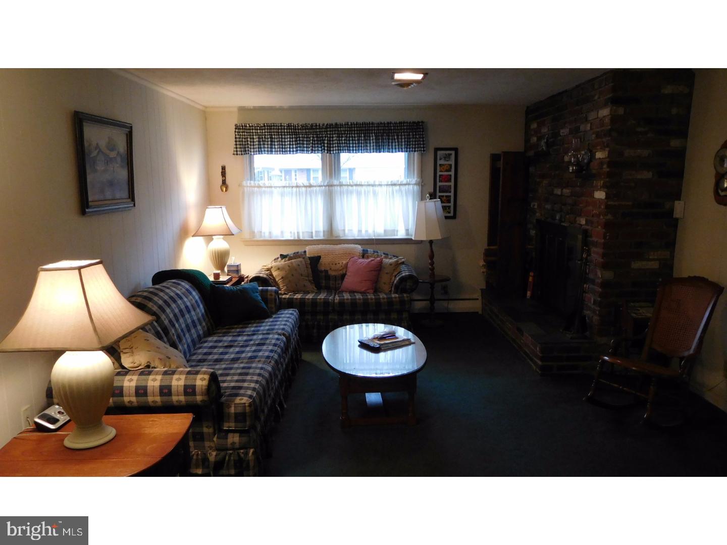 340 Meetinghouse Lane Media, PA 19063 - Photo 15 of 25 Family Room
