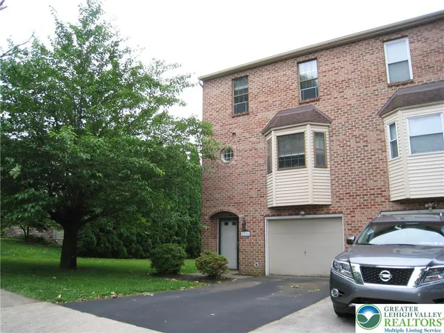 $2,200 | 2724 Madison Avenue, Bethlehem, PA 18017