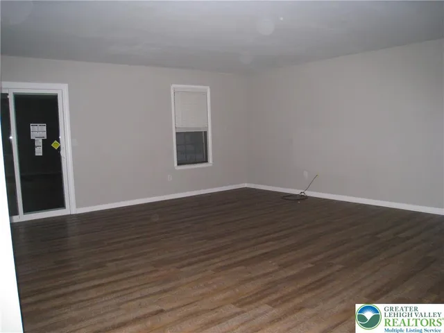 $2,200 | 2724 Madison Avenue, Bethlehem, PA 18017