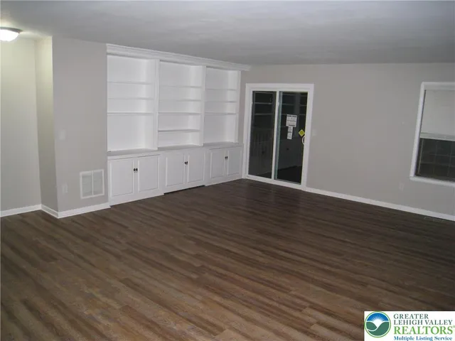 $2,200 | 2724 Madison Avenue, Bethlehem, PA 18017