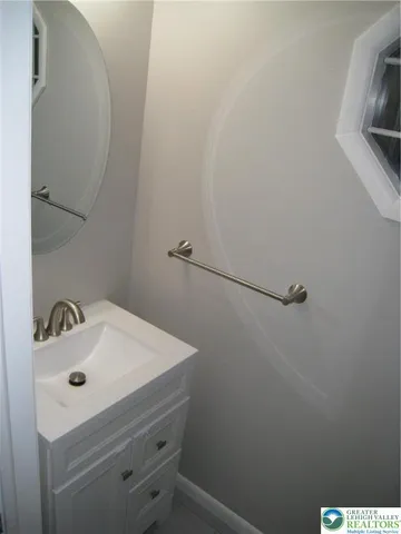 $2,200 | 2724 Madison Avenue, Bethlehem, PA 18017