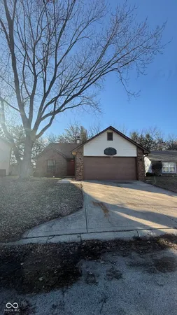 $2,000 | 14610 Village Park E Drive, Carmel, IN 46033