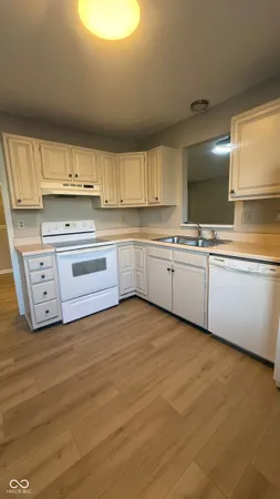 $2,000 | 14610 Village Park E Drive, Carmel, IN 46033