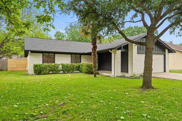 $2,750 | 405 Fort Drum Drive, Austin, TX 78745