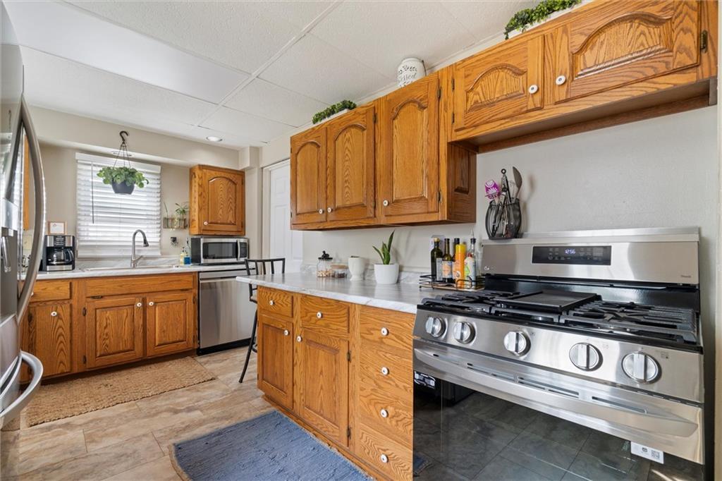 314 Bear Creek Road Sarver, PA 16055 - Photo 4 of 34