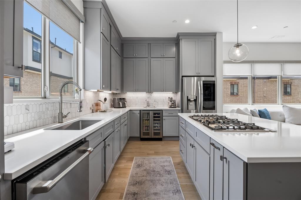 13900 Noel Road, Unit 301 Dallas, TX 75240 - Photo 8 of 35 Gallery Image 8