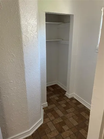 $299,000 | 2600 Frazier Avenue, Fort Worth, TX 76110