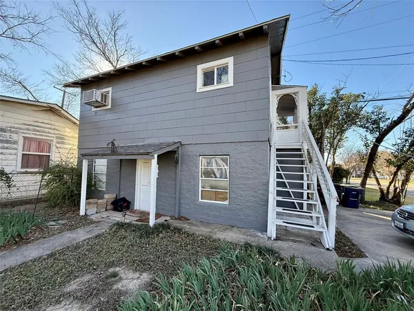 $270,000 | 2600 Frazier Avenue, Fort Worth, TX 76110
