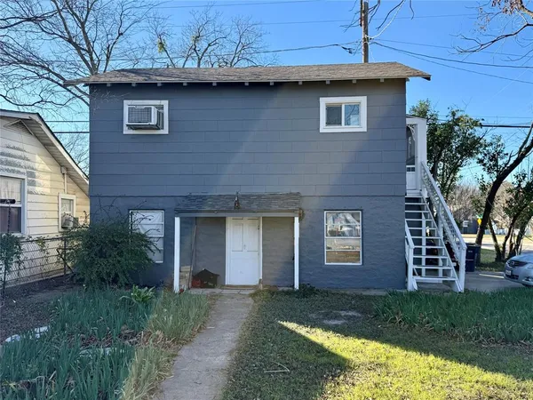 $270,000 | 2600 Frazier Avenue, Fort Worth, TX 76110