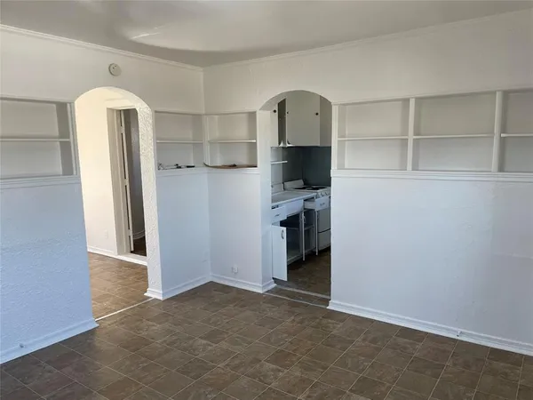 $270,000 | 2600 Frazier Avenue, Fort Worth, TX 76110