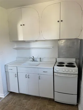 $270,000 | 2600 Frazier Avenue, Fort Worth, TX 76110