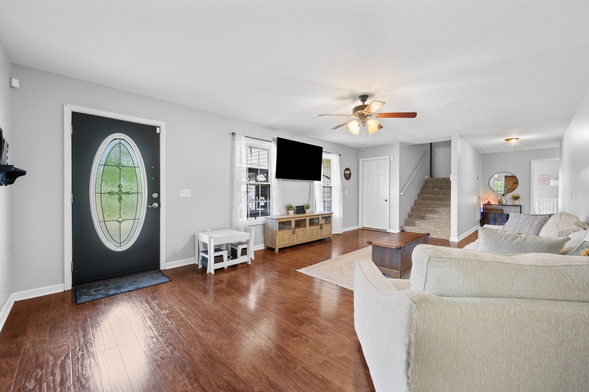 1197 Biter Road Cunningham, TN 37052 - Photo 11 of 38 a living room with furniture and a flat screen tv