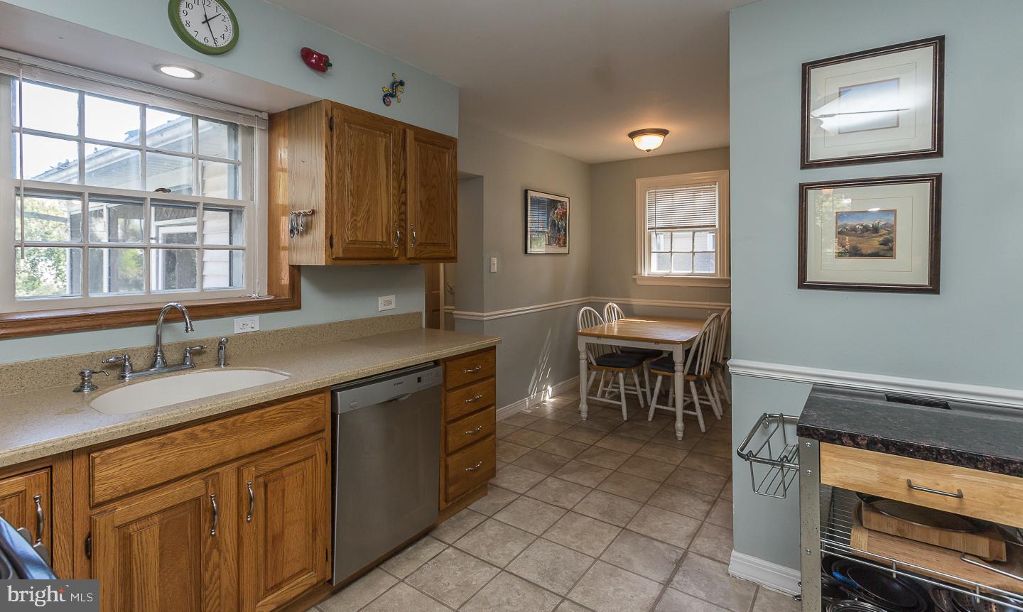 531 Weymouth Road Springfield, PA 19064 - Photo 7 of 22 Kitchen with Stainless Steel Appliances