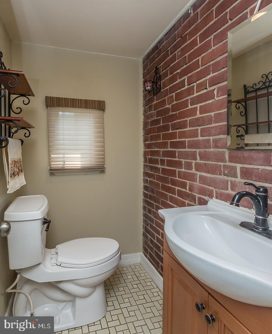 531 Weymouth Road Springfield, PA 19064 - Photo 9 of 22 Half Bath on First Floor