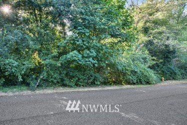 23600 20th Avenue West Bothell, WA 98021 - Photo 2 of 4