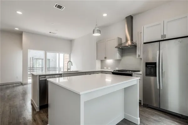 $3,500 | 2290 North Fitzhugh Avenue, Unit 20, Dallas, TX 75204