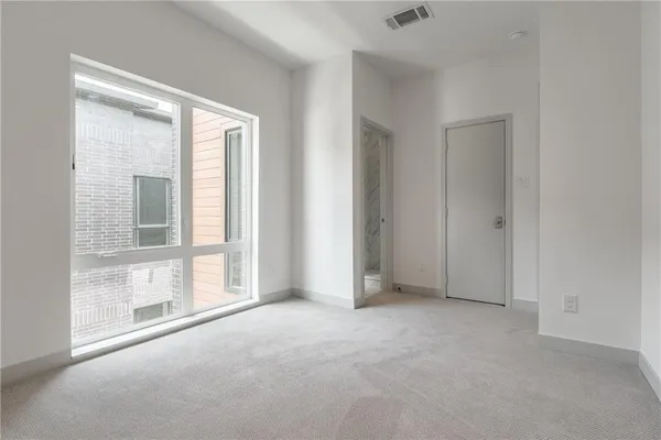 $3,500 | 2290 North Fitzhugh Avenue, Unit 20, Dallas, TX 75204