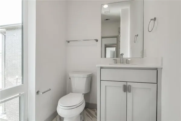 $3,500 | 2290 North Fitzhugh Avenue, Unit 20, Dallas, TX 75204