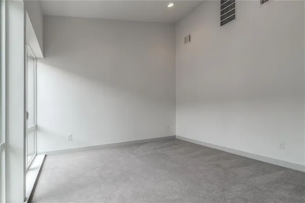 $3,500 | 2290 North Fitzhugh Avenue, Unit 20, Dallas, TX 75204