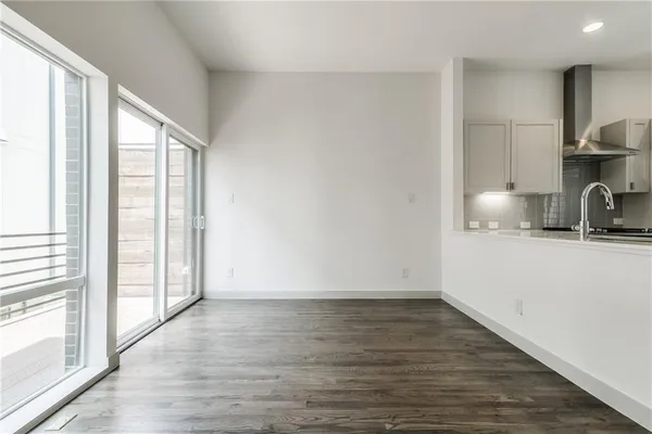 $3,500 | 2290 North Fitzhugh Avenue, Unit 20, Dallas, TX 75204