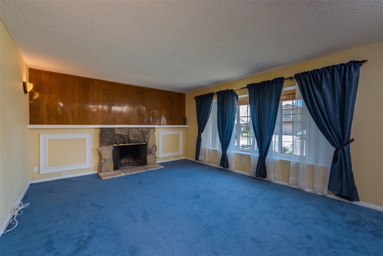 10028 Maple Tree Road Santee, CA 92071 - Photo 3 of 25
