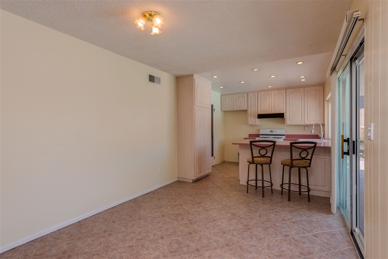 10028 Maple Tree Road Santee, CA 92071 - Photo 6 of 25