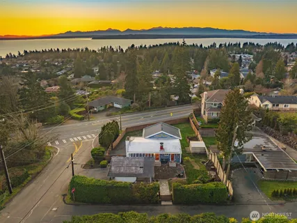 $1,375,000 | 19005 11th Avenue Northwest, Shoreline, WA 98177