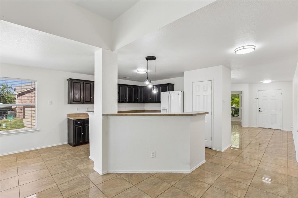 13887 Valley Ranch Road Fort Worth, TX 76262 - Photo 11 of 38