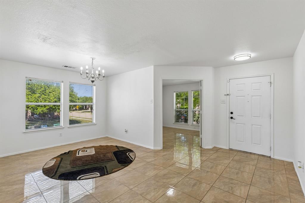 13887 Valley Ranch Road Fort Worth, TX 76262 - Photo 13 of 38