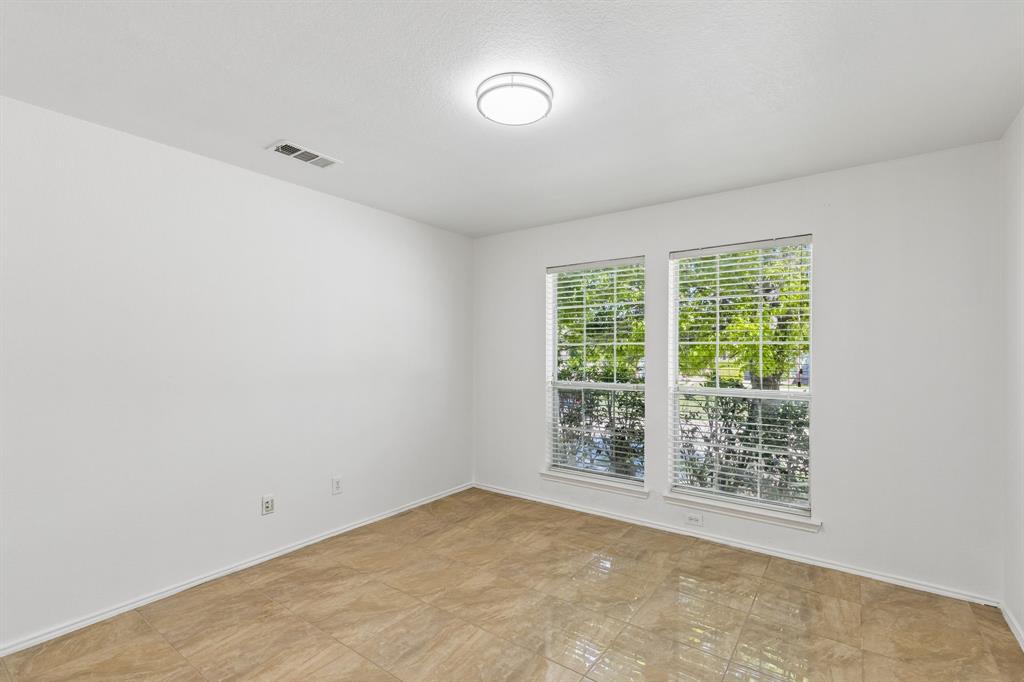 13887 Valley Ranch Road Fort Worth, TX 76262 - Photo 14 of 38