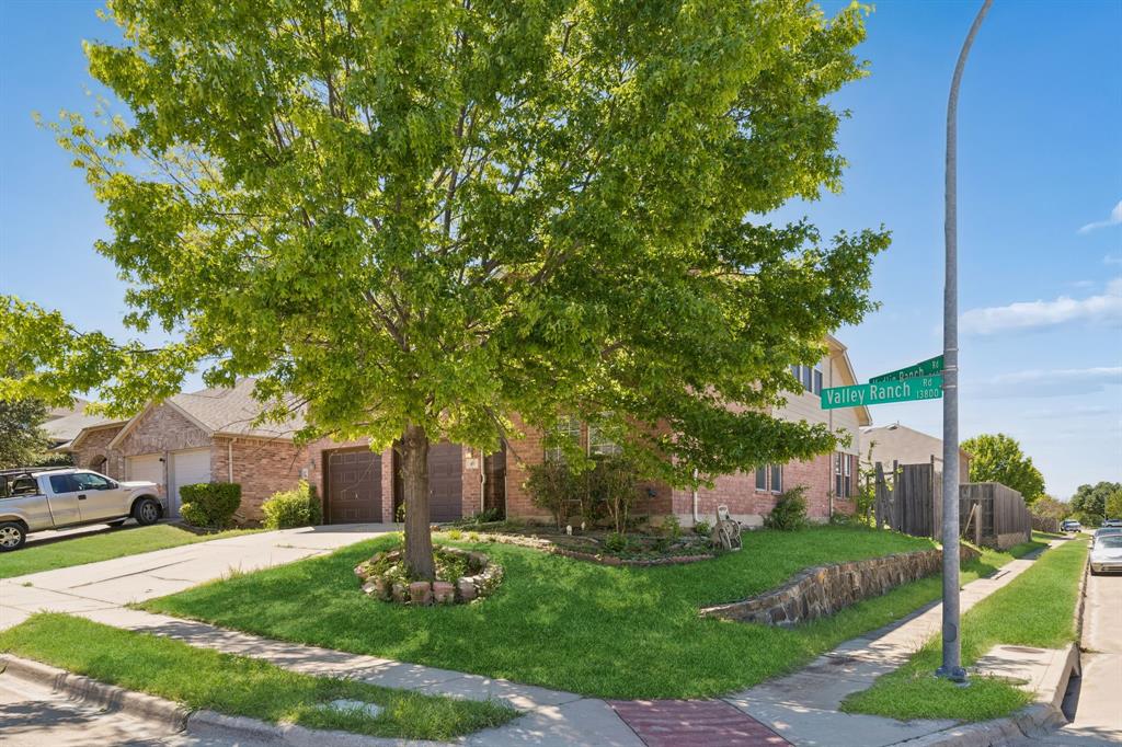 13887 Valley Ranch Road Fort Worth, TX 76262 - Photo 2 of 38