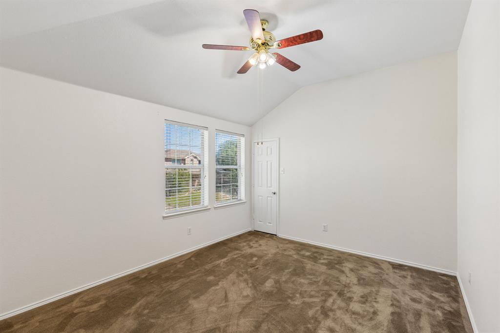 13887 Valley Ranch Road Fort Worth, TX 76262 - Photo 29 of 38