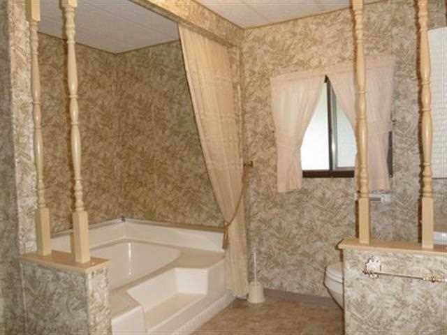 4202 East Lane Park Road, Unit SPACE # 12 Mead, WA 99021 - Photo 8 of 11