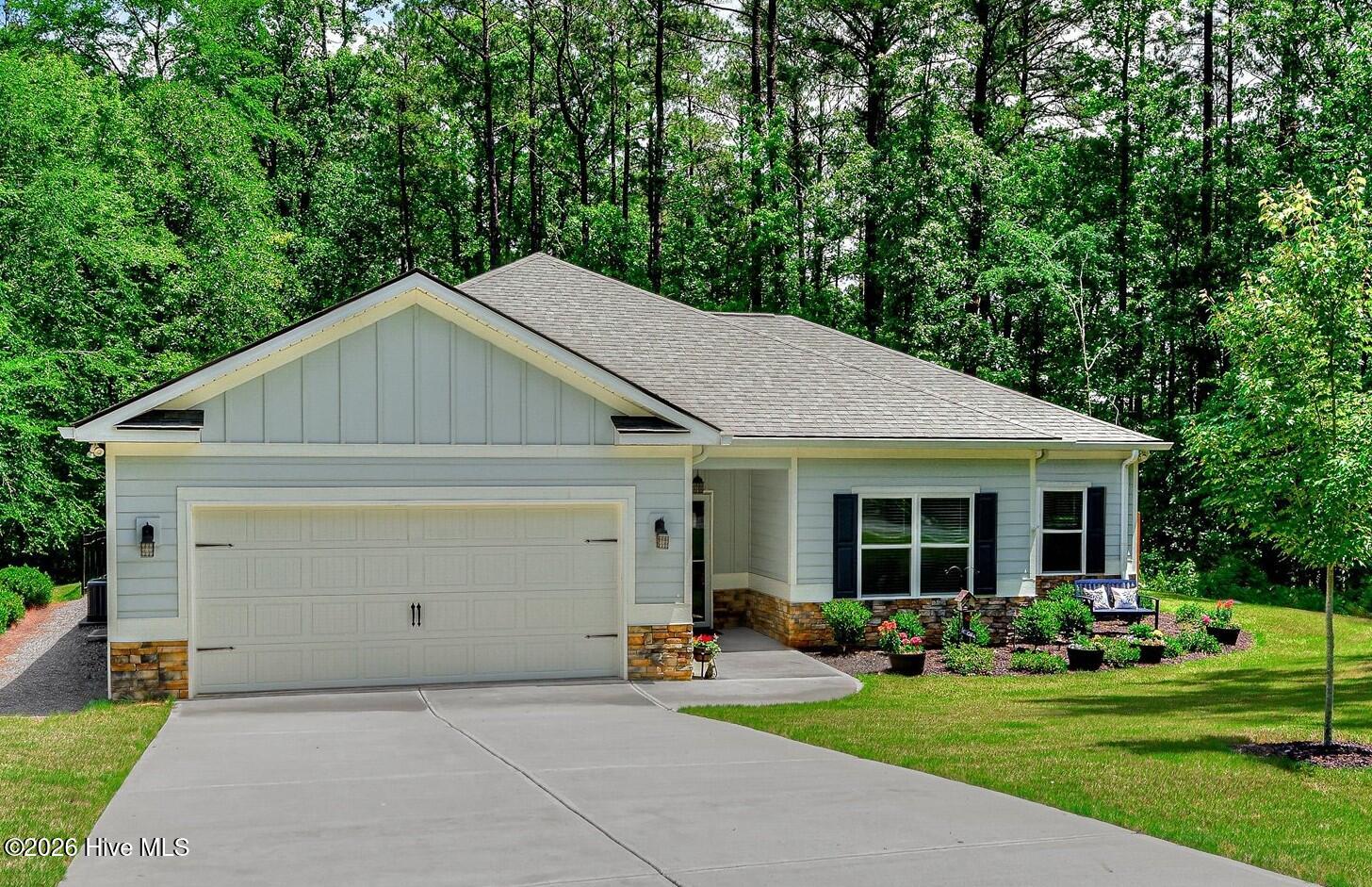 212 Deveraux Point McCormick, SC 29835 - Photo 3 of 44 003 - Front Left